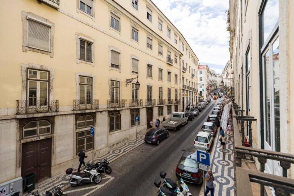 Апартаменти Ola Lisbon - Chiado 1 Екстер'єр фото